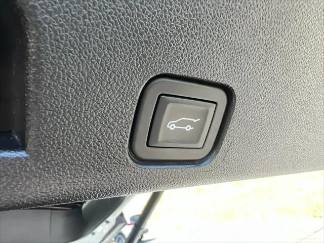 2025 Chevrolet Traverse AWD LT