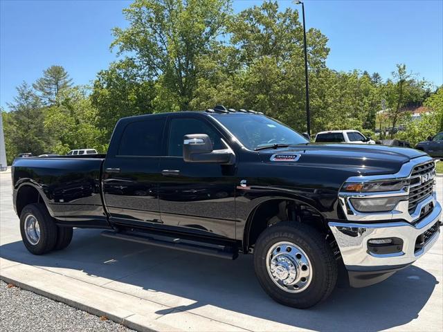 2026 Ram 3500 Tradesman Crew Cab 4x4 8 Box