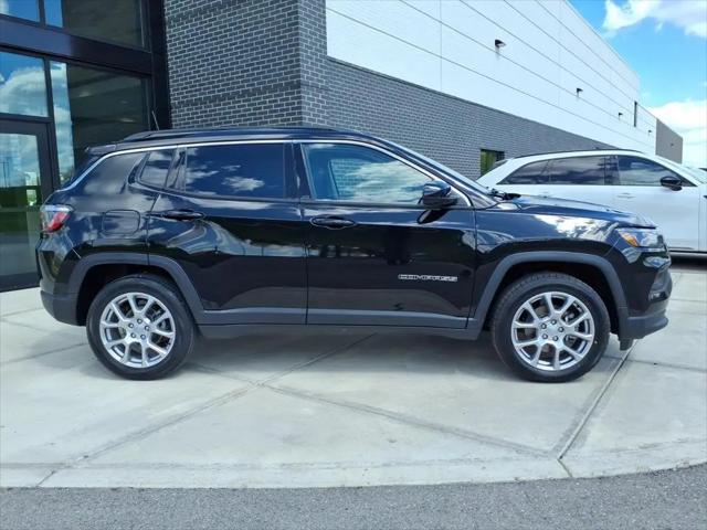 2022 Jeep Compass Latitude Lux 4x4