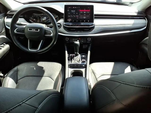 2022 Jeep Compass Latitude Lux 4x4
