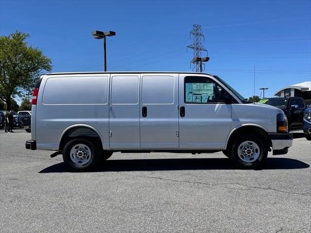 2026 GMC Savana Cargo 2500 Regular Wheelbase, Work Van, RWD
