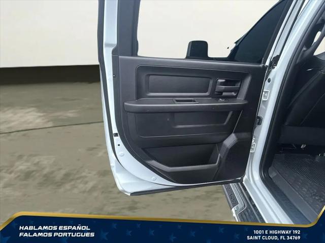 2024 Ram 3500 Tradesman Crew Cab 4x4 8' Box