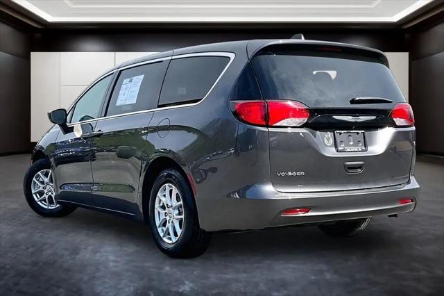2023 Chrysler Voyager LX