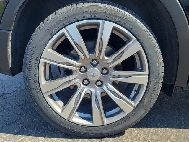 2023 Cadillac XT4 FWD Premium Luxury