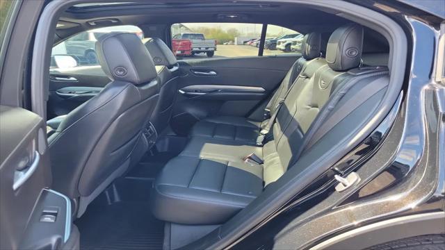 2023 Cadillac XT4 FWD Premium Luxury