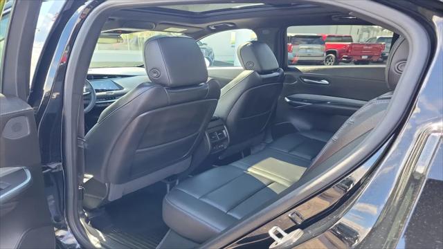 2023 Cadillac XT4 FWD Premium Luxury