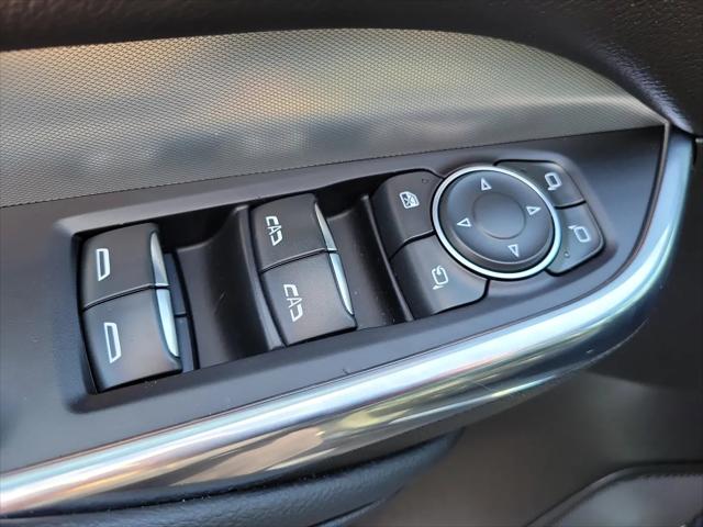 2023 Cadillac XT4 FWD Premium Luxury