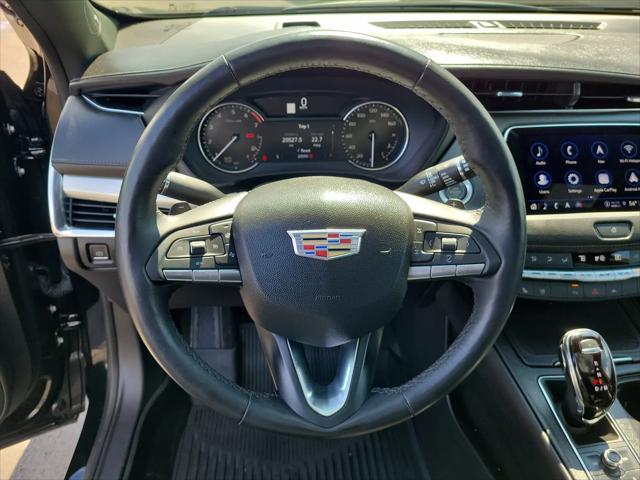 2023 Cadillac XT4 FWD Premium Luxury