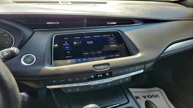 2023 Cadillac XT4 FWD Premium Luxury
