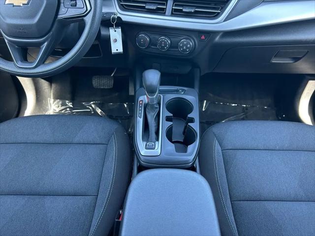 2025 Chevrolet Trax FWD LS