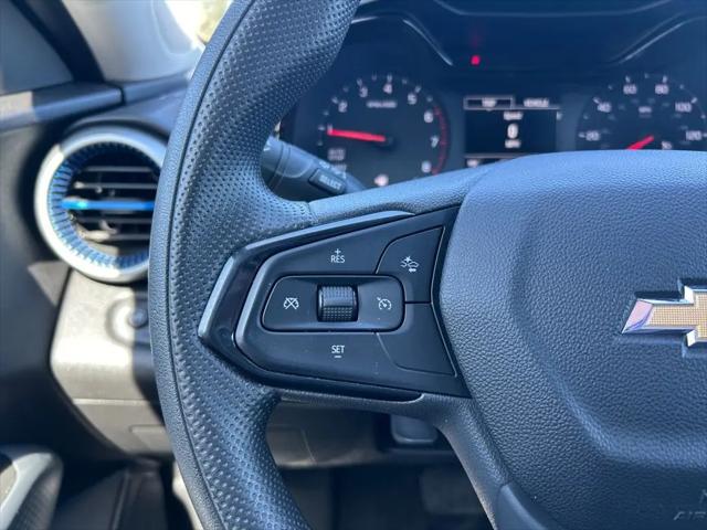 2025 Chevrolet Trax FWD LS