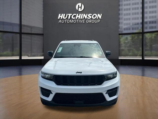 2025 Jeep Grand Cherokee Altitude 4x4