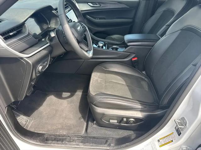 2025 Jeep Grand Cherokee Altitude 4x4