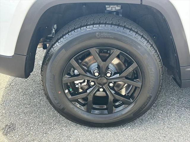 2025 Jeep Grand Cherokee Altitude 4x4