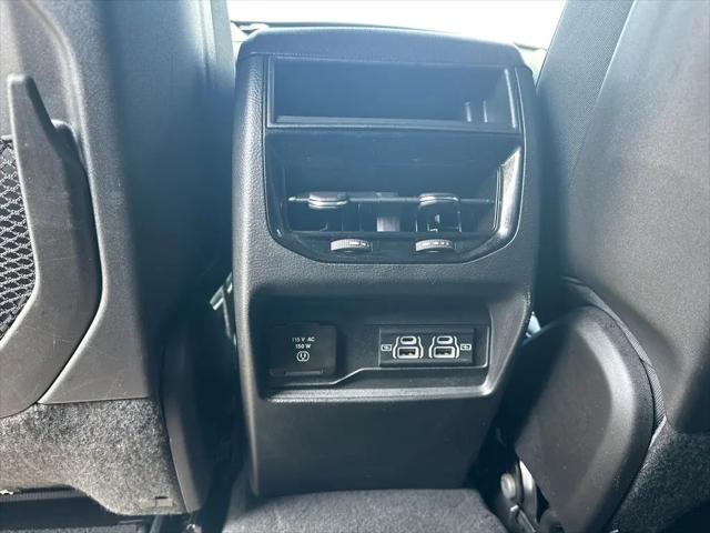 2025 Jeep Grand Cherokee Altitude 4x4