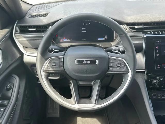 2025 Jeep Grand Cherokee Altitude 4x4