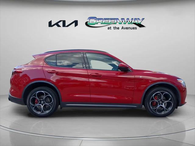 2023 Alfa Romeo Stelvio Ti AWD