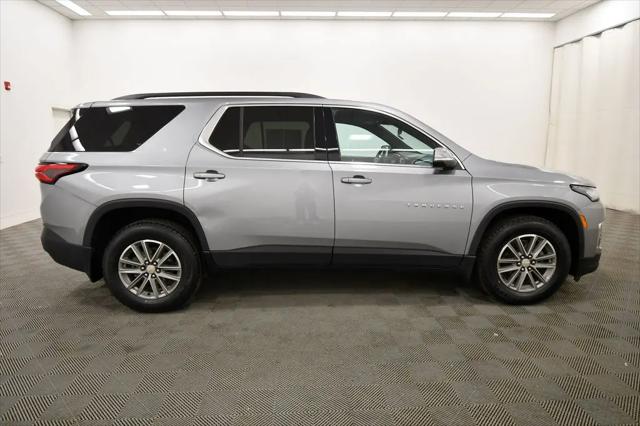 2023 Chevrolet Traverse AWD LT Cloth