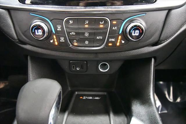 2023 Chevrolet Traverse AWD LT Cloth