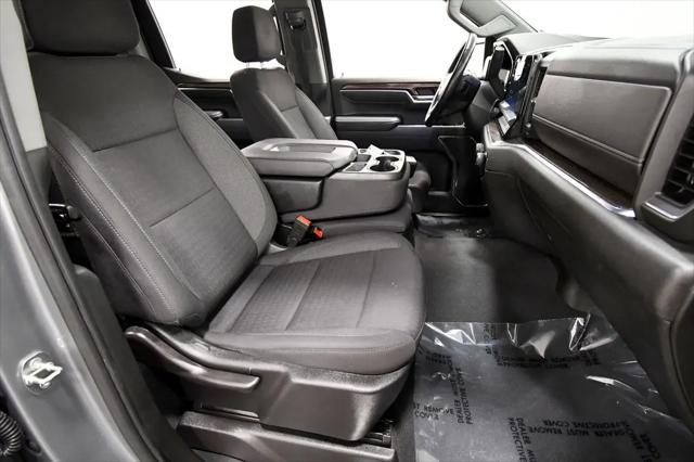2023 Chevrolet Silverado 1500 4WD Crew Cab Short Bed LT with 2FL