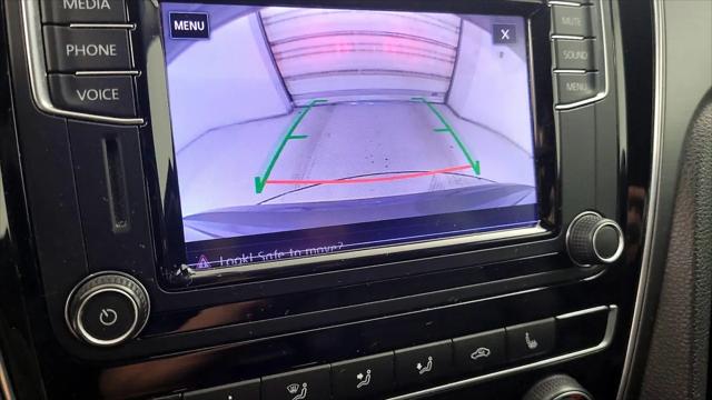 2017 Volkswagen Passat 1.8T R-Line