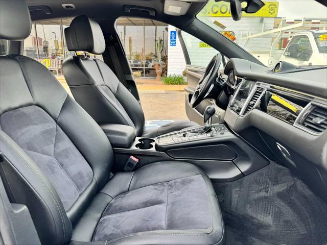 2017 Porsche Macan S