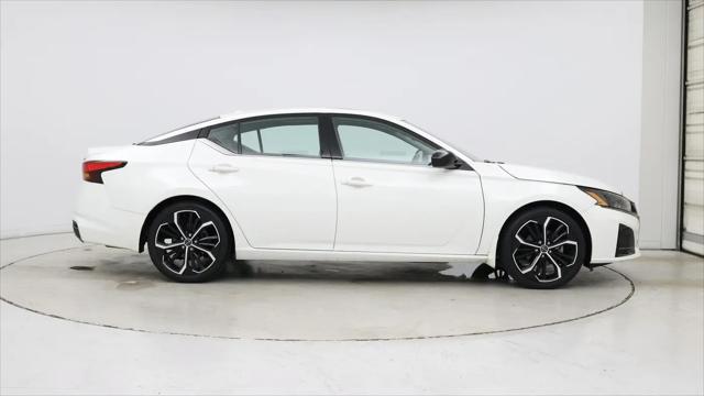 2023 Nissan Altima SR FWD