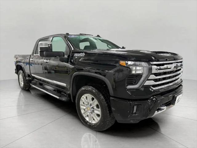2025 Chevrolet Silverado 3500HD 4WD Crew Cab Standard Bed High Country for sale in Neenah, WI