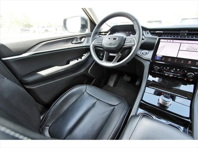 2023 Jeep Grand Cherokee L Limited 4x2