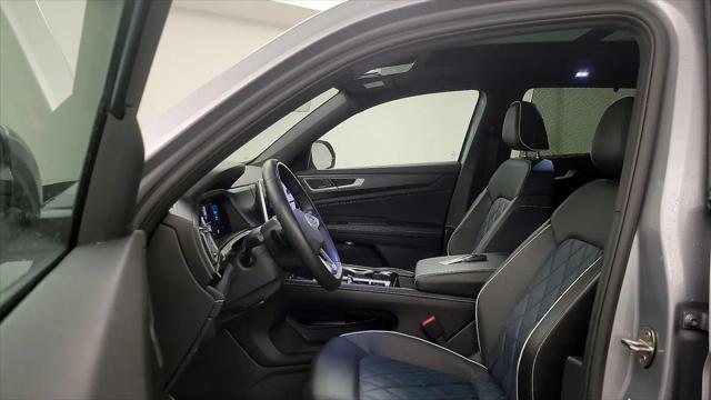 2024 Volkswagen Atlas Cross Sport 2.0T SEL Premium R-Line