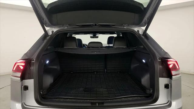 2024 Volkswagen Atlas Cross Sport 2.0T SEL Premium R-Line