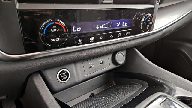 2023 Nissan Rogue SV FWD