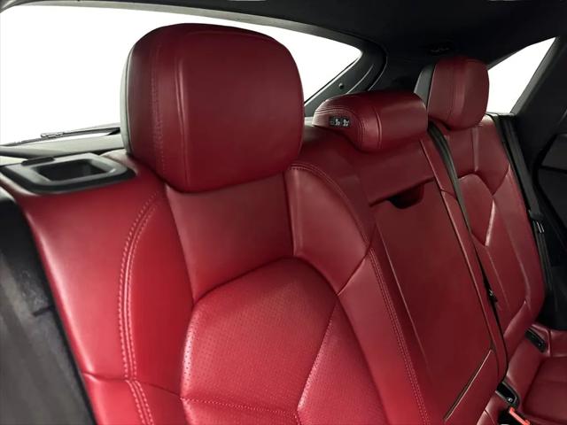 2024 Porsche Macan Macan
