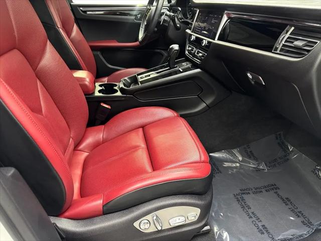 2024 Porsche Macan Macan