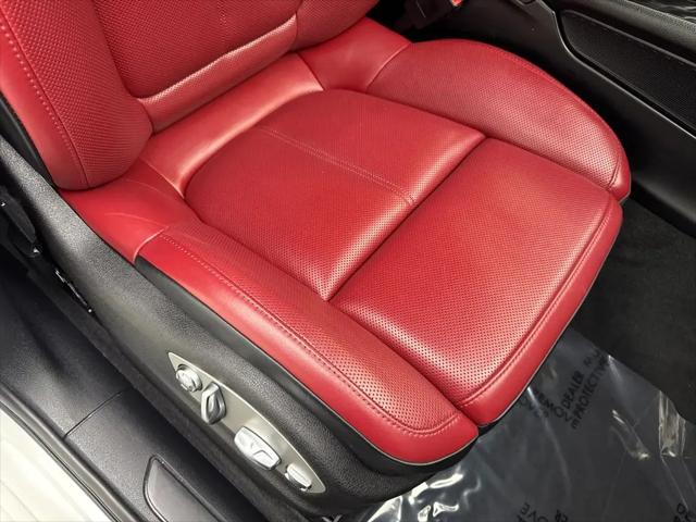 2024 Porsche Macan Macan