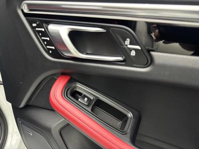 2024 Porsche Macan Macan