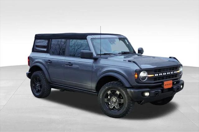 2022 Ford Bronco Black Diamond for sale in Lakeville, MN