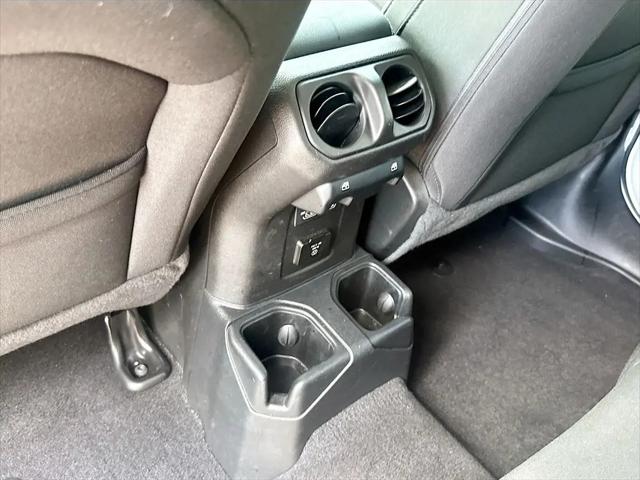 2022 Jeep Wrangler Unlimited Sahara 4x4
