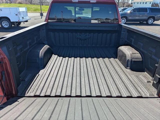 2026 Chevrolet Silverado 1500 4WD Crew Cab Short Bed RST