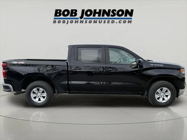 2023 Chevrolet Silverado 1500 4WD Crew Cab Standard Bed LT