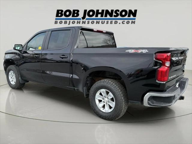 2023 Chevrolet Silverado 1500 4WD Crew Cab Standard Bed LT