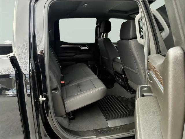2023 Chevrolet Silverado 1500 4WD Crew Cab Standard Bed LT