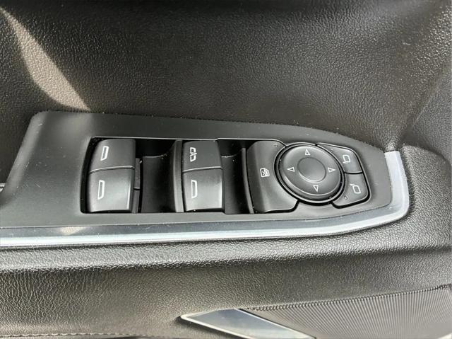 2023 Chevrolet Silverado 1500 4WD Crew Cab Standard Bed LT