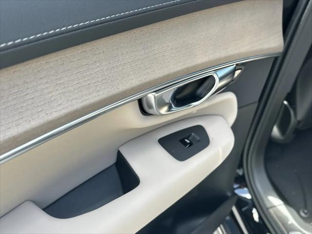 2026 Volvo XC90 Plus, B6 AWD Gas (mild hybrid), Gasoline, Bright, 7 Seats