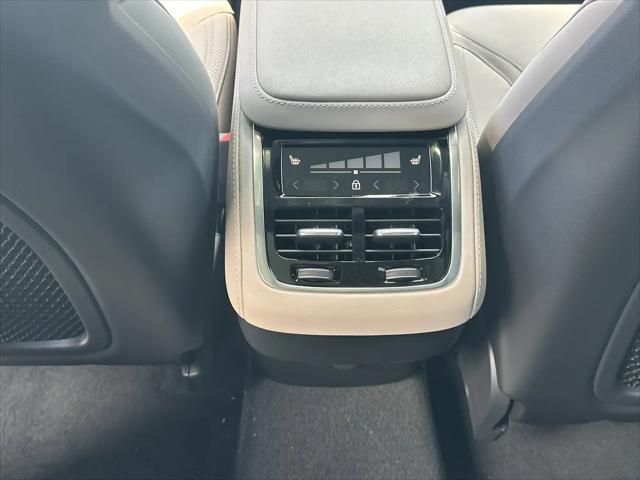 2026 Volvo XC90 Plus, B6 AWD Gas (mild hybrid), Gasoline, Bright, 7 Seats