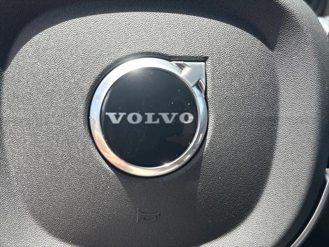 2026 Volvo XC90 Plus, B6 AWD Gas (mild hybrid), Gasoline, Bright, 7 Seats