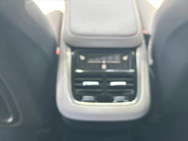 2026 Volvo XC90 Plus, B6 AWD Gas (mild hybrid), Gasoline, Bright, 7 Seats