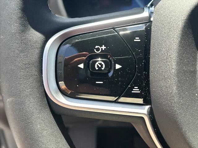 2026 Volvo XC90 Plus, B6 AWD Gas (mild hybrid), Gasoline, Bright, 7 Seats