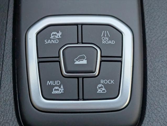 2026 Nissan Frontier Crew Cab PRO-4X 4x4