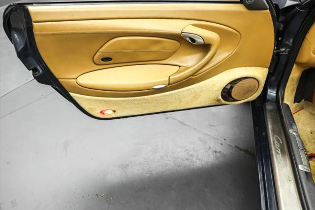 1999 Porsche 911 Carrera